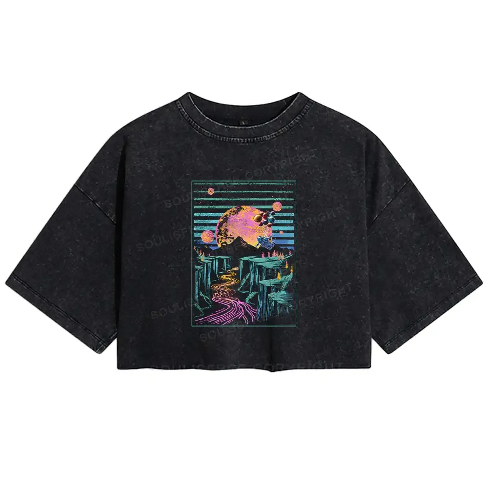 Designed Moon And Balloon Washed Crop T-shirt