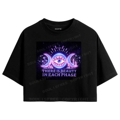 Soulisfree THERE IS BEAUTY IN EACH PHASE Crop Tee
