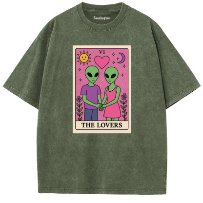Soulisfree Alien Love Club Artistic Washed Tee