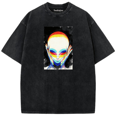 Soulisfree Surreal Spectrum Alien Portrait Washed Tee