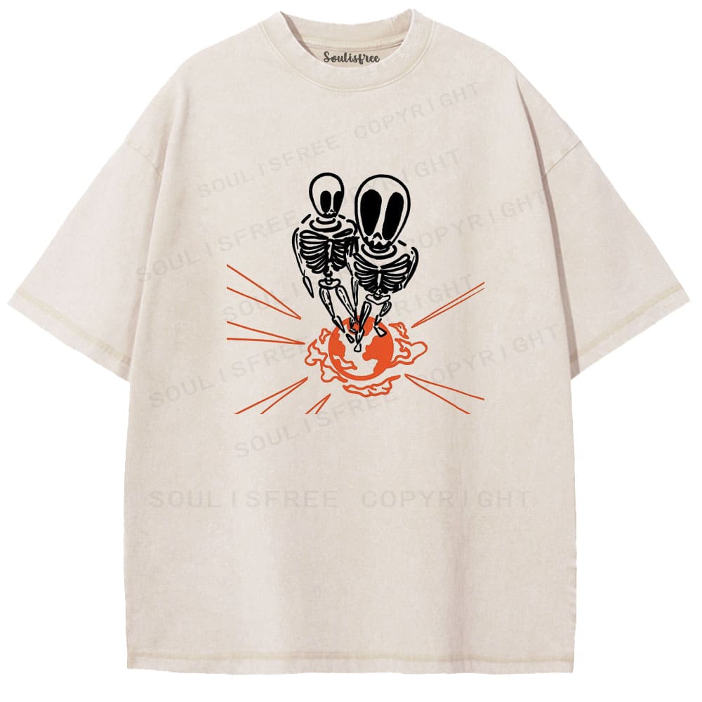 Soulisfree Cosmic Finale Flux Planetary Embrace Washed Tee