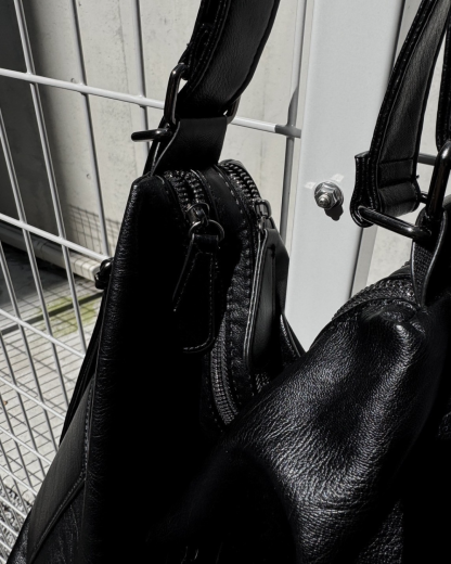 Free shipping retro motorcycle hottie backpack soft leather large capacity utilization adjustable shoulder messenger bag for women