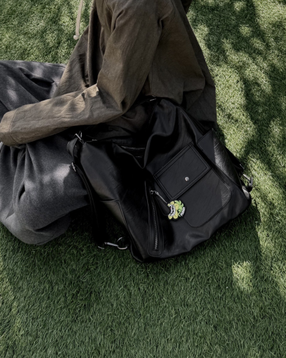 Free shipping retro motorcycle hottie backpack soft leather large capacity utilization adjustable shoulder messenger bag for women