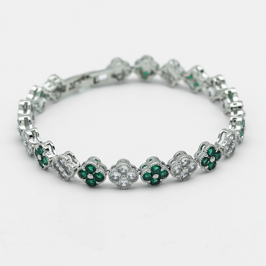 Openable Zircon-Encrusted Four-Leaf Clover Bracelet
