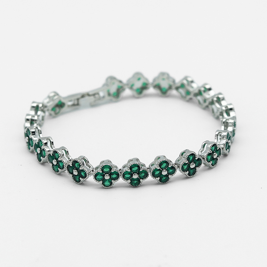 Openable Zircon-Encrusted Four-Leaf Clover Bracelet