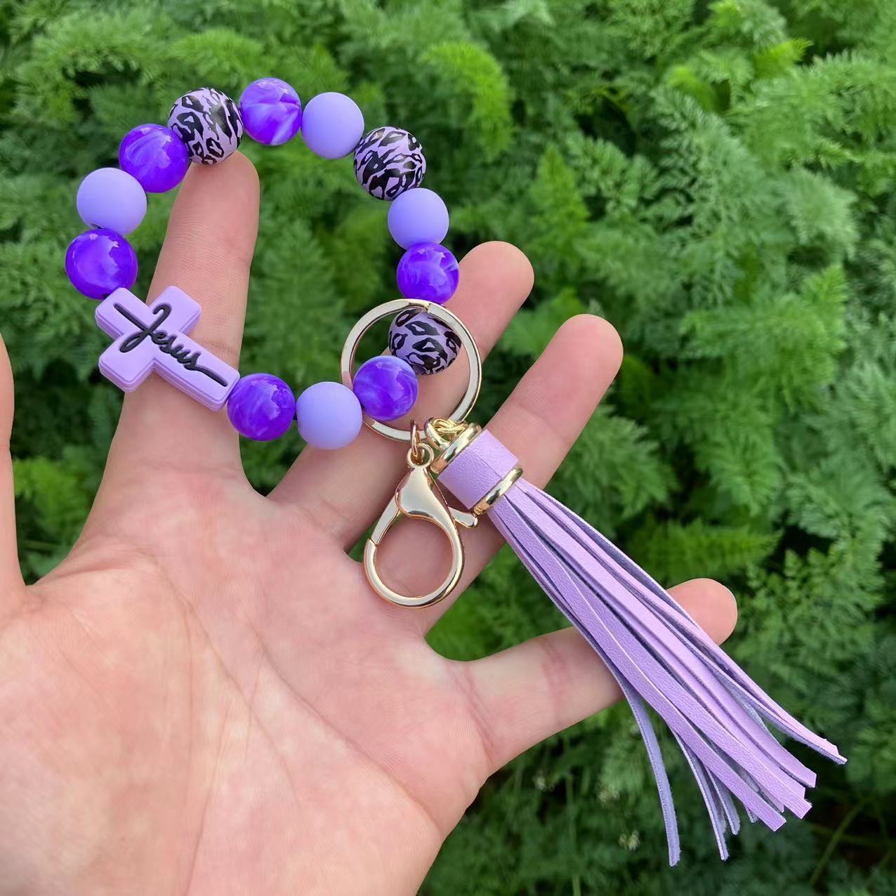 Leopard Print Beaded Bracelet & Silicone Cross Charm Keychain Set