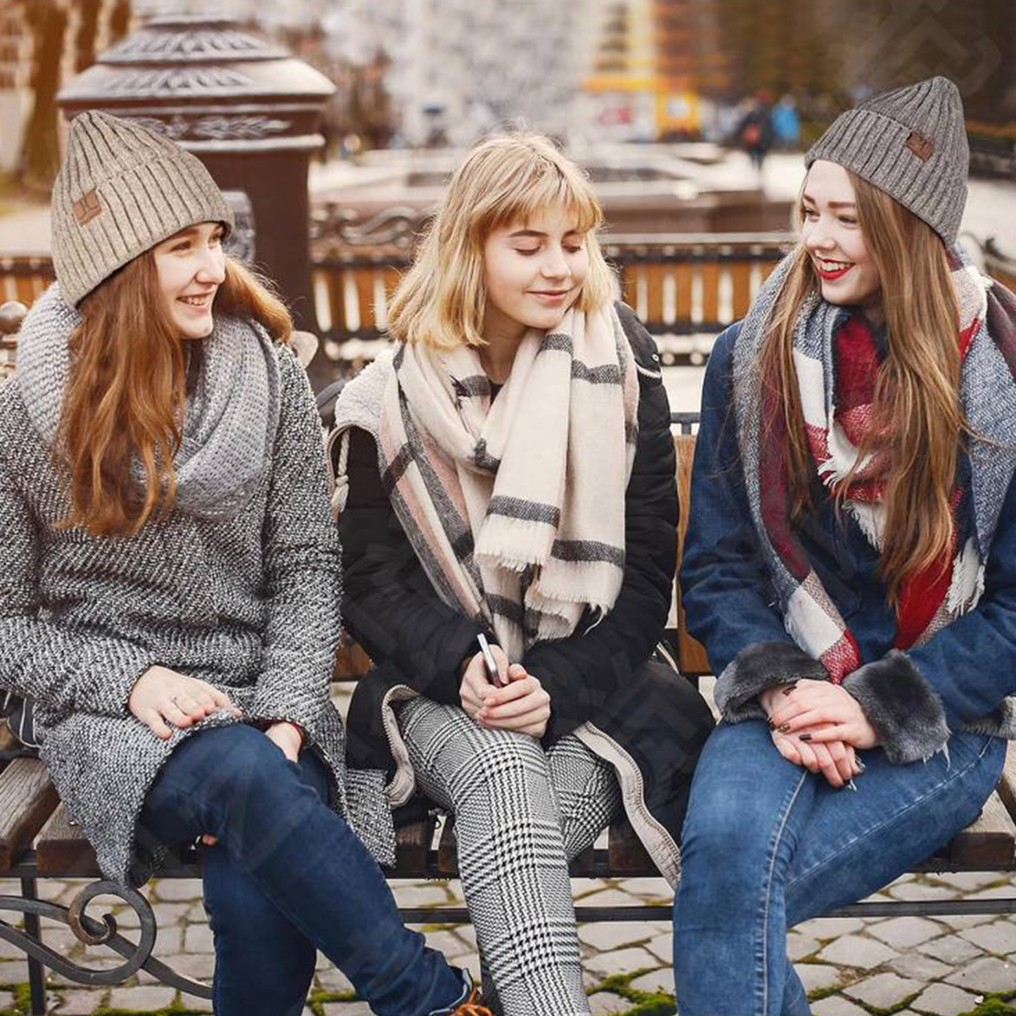 Knit hat, scarf and gloves 3 sets