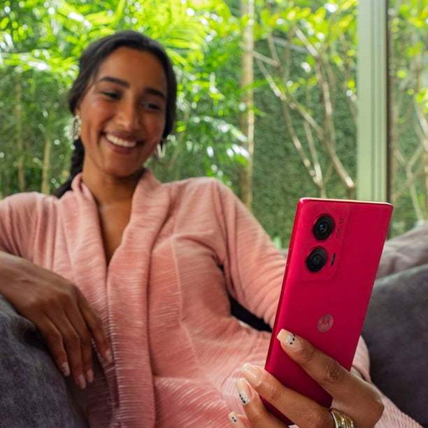 Combo Smartphone Motorola Edge 50 Fusion 256 GB Rosa Telcel + Moto Buds