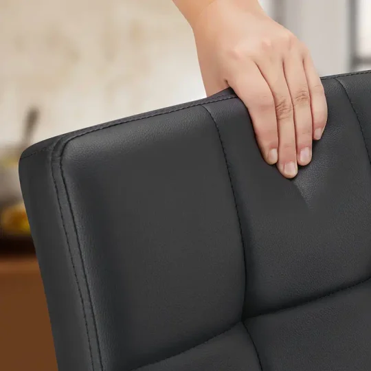 Conjunto de 4 taburetes de bar: Cuero PU de lujo, giratorios y ajustables, taburetes de mostrador de cocina sin brazos con cojín engrosado y respaldo, taburetes de bar de isla hidráulica, negro