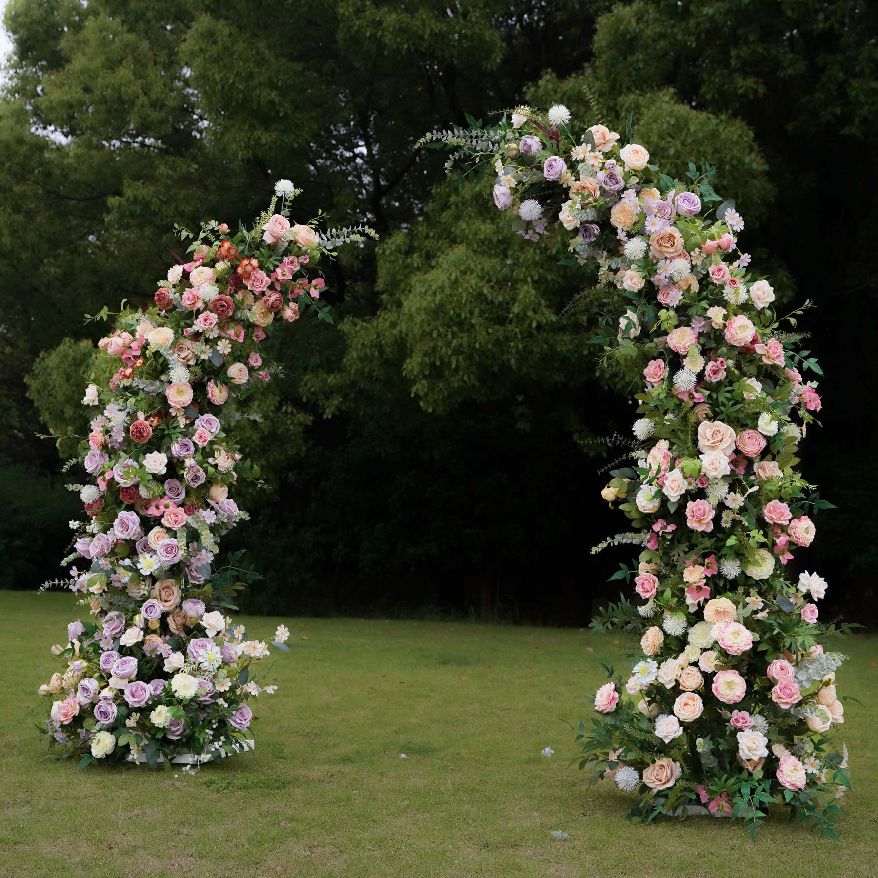 Lia：2025 New Wedding Background Floral Arch