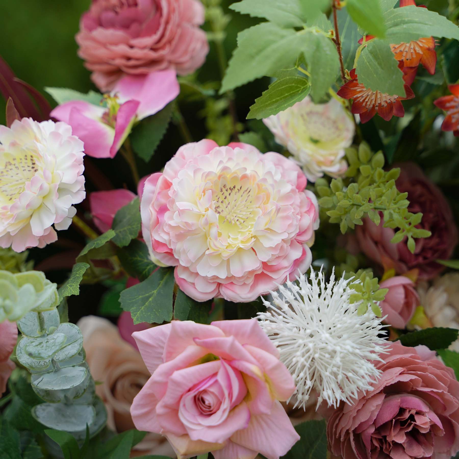 Lia：2025 New Wedding Background Floral Arch