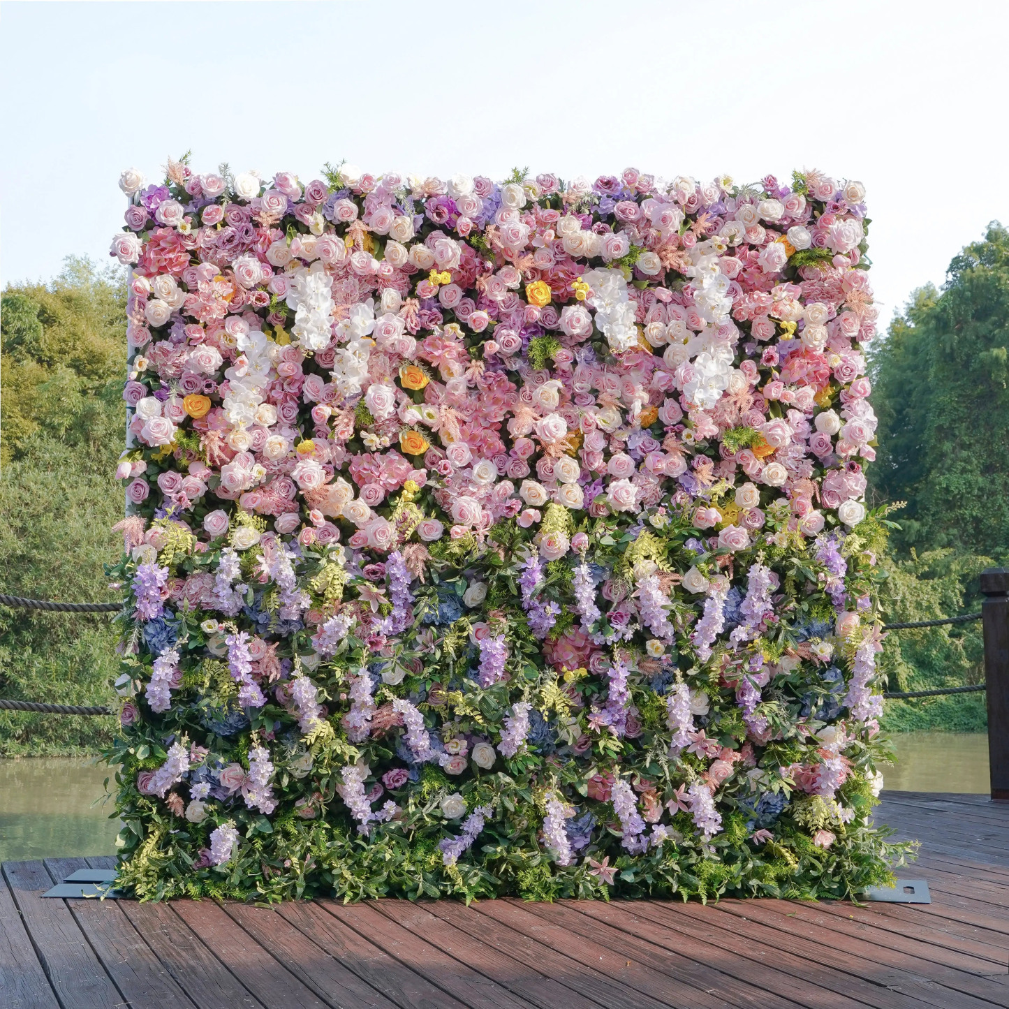 Ashley：5D Fabric Artificial rolling up curtain flower wall