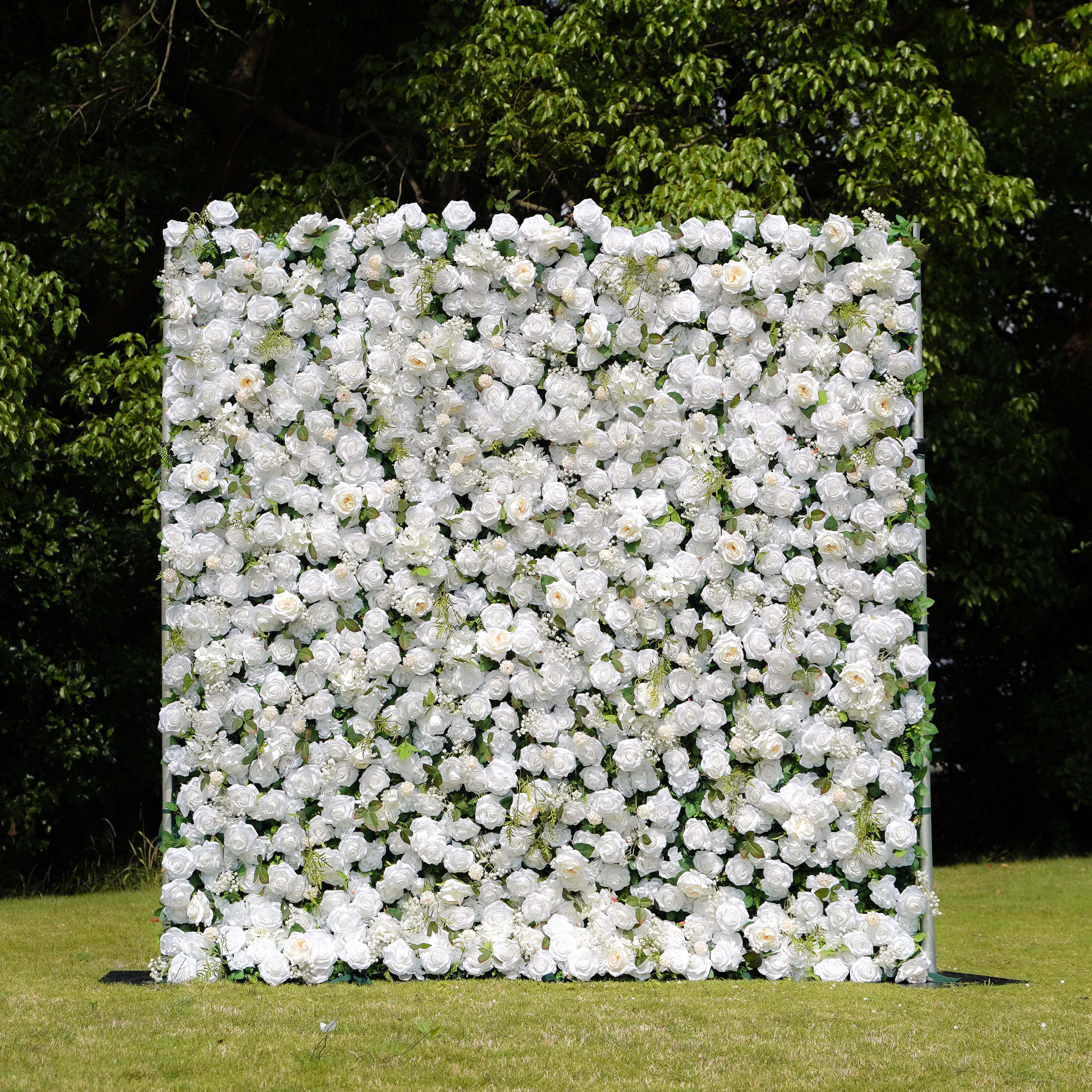 Corina：3D Fabric Artificial rolling up curtain flower wall