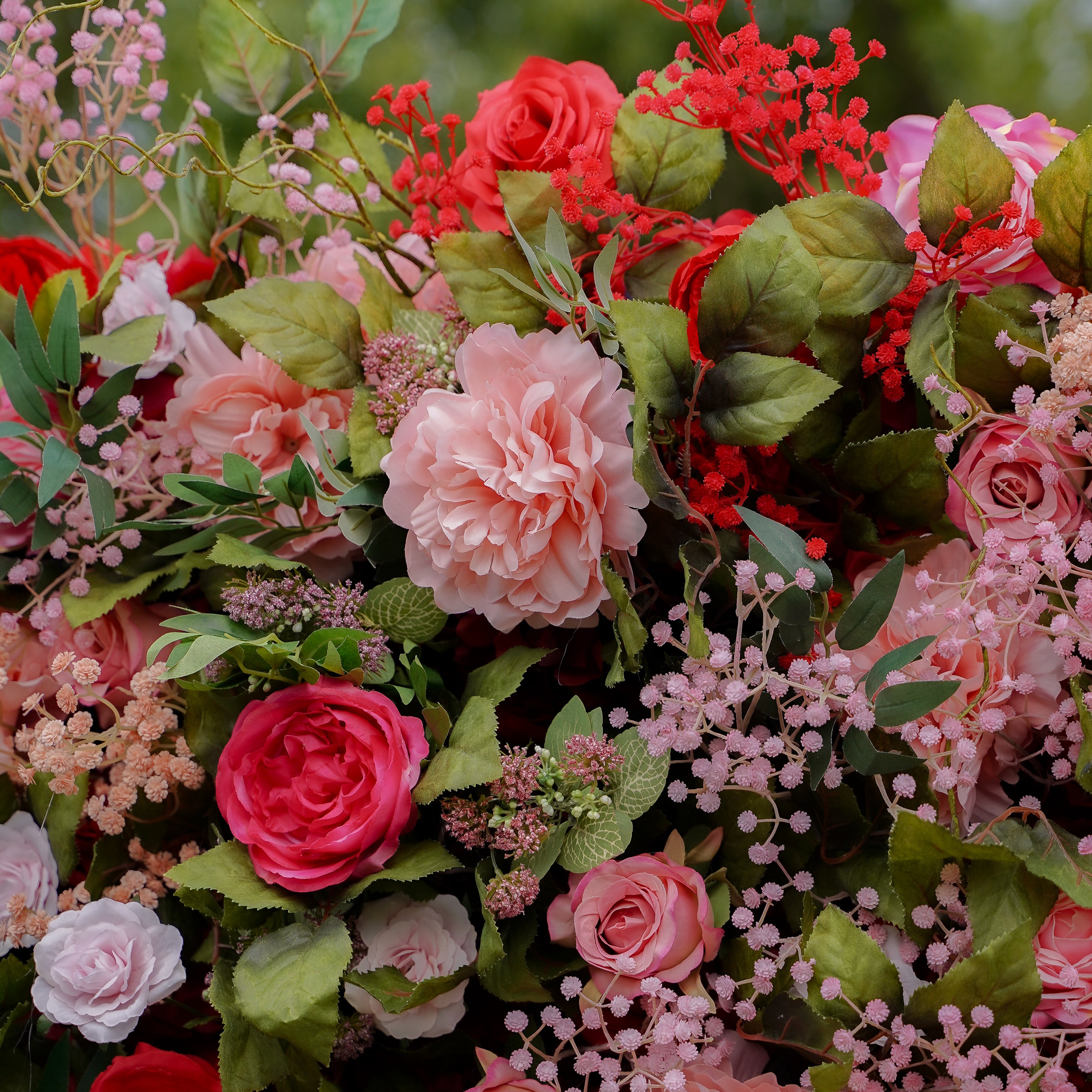 Freya：7D Fabric Artificial rolling up curtain flower wall