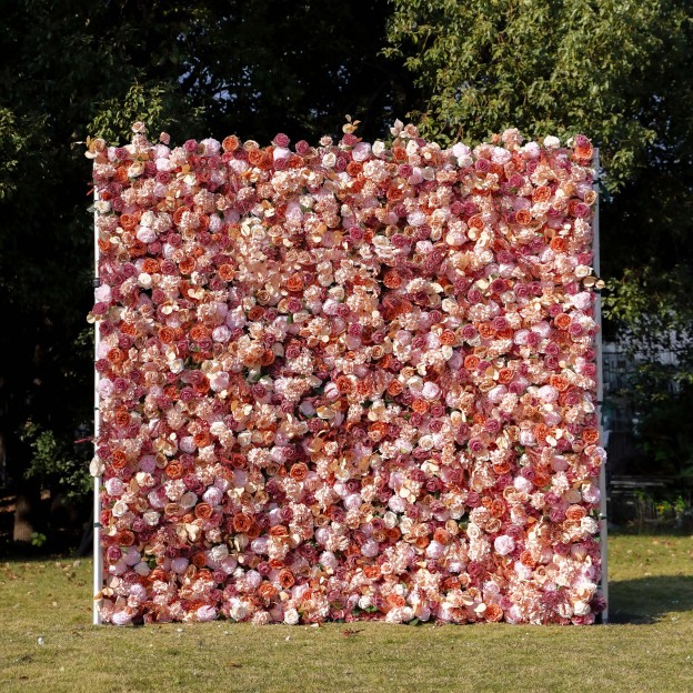 Renata：7D Fabric Artificial rolling up curtain flower wall