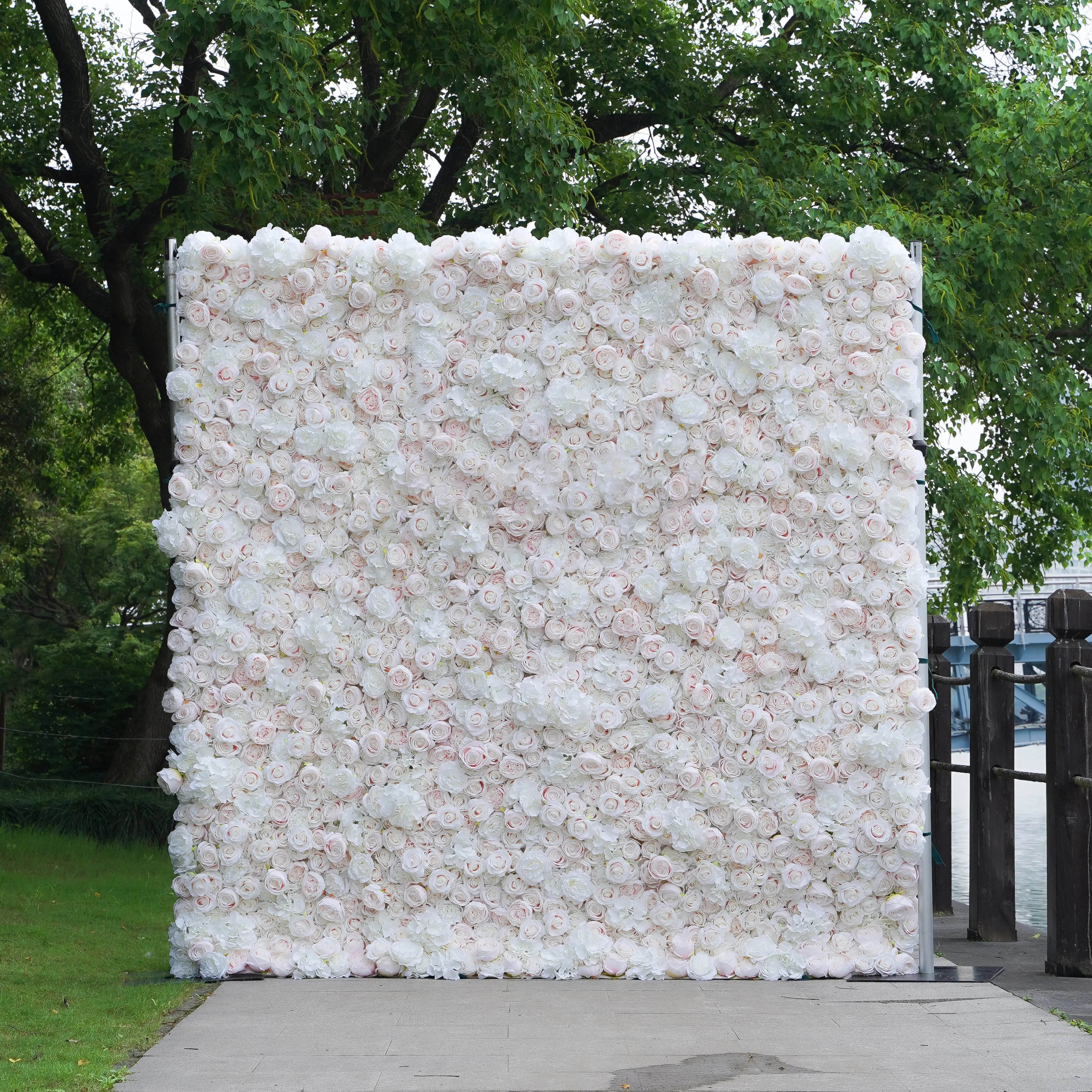 Daisy：4D Fabric Artificial rolling up curtain flower wall