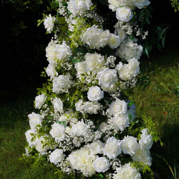Layla：Wedding Party Background Floral Arch Decoration