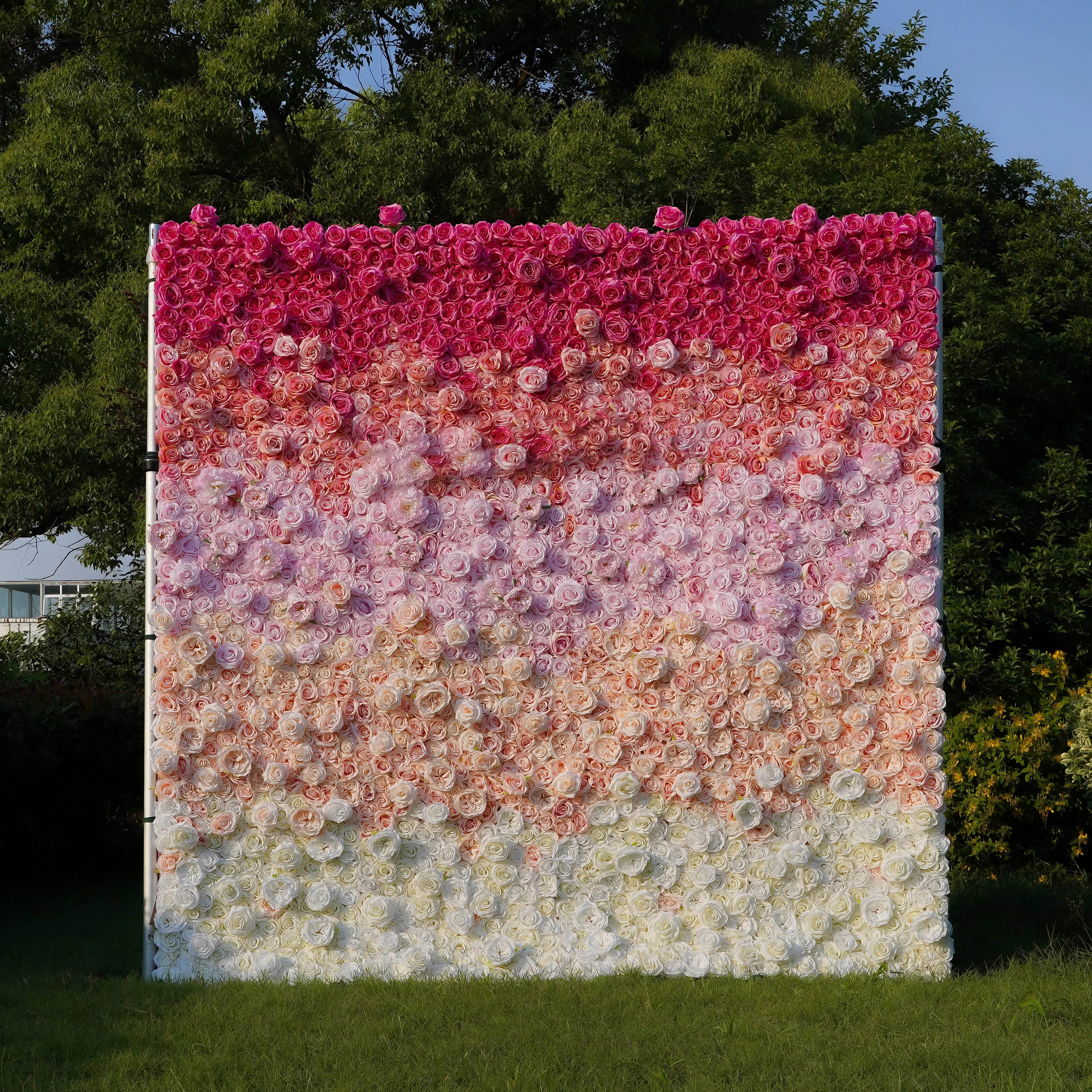 Tina：5D Fabric Artificial rolling up curtain flower wall