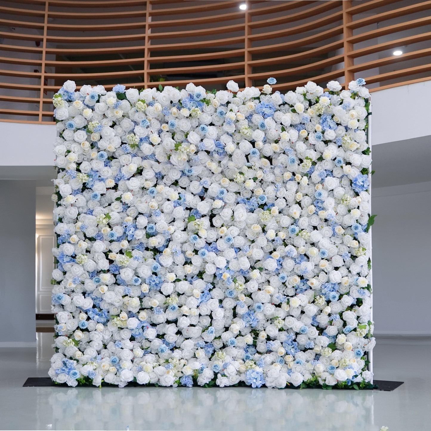 Beata：5D Fabric Artificial rolling up curtain flower wall