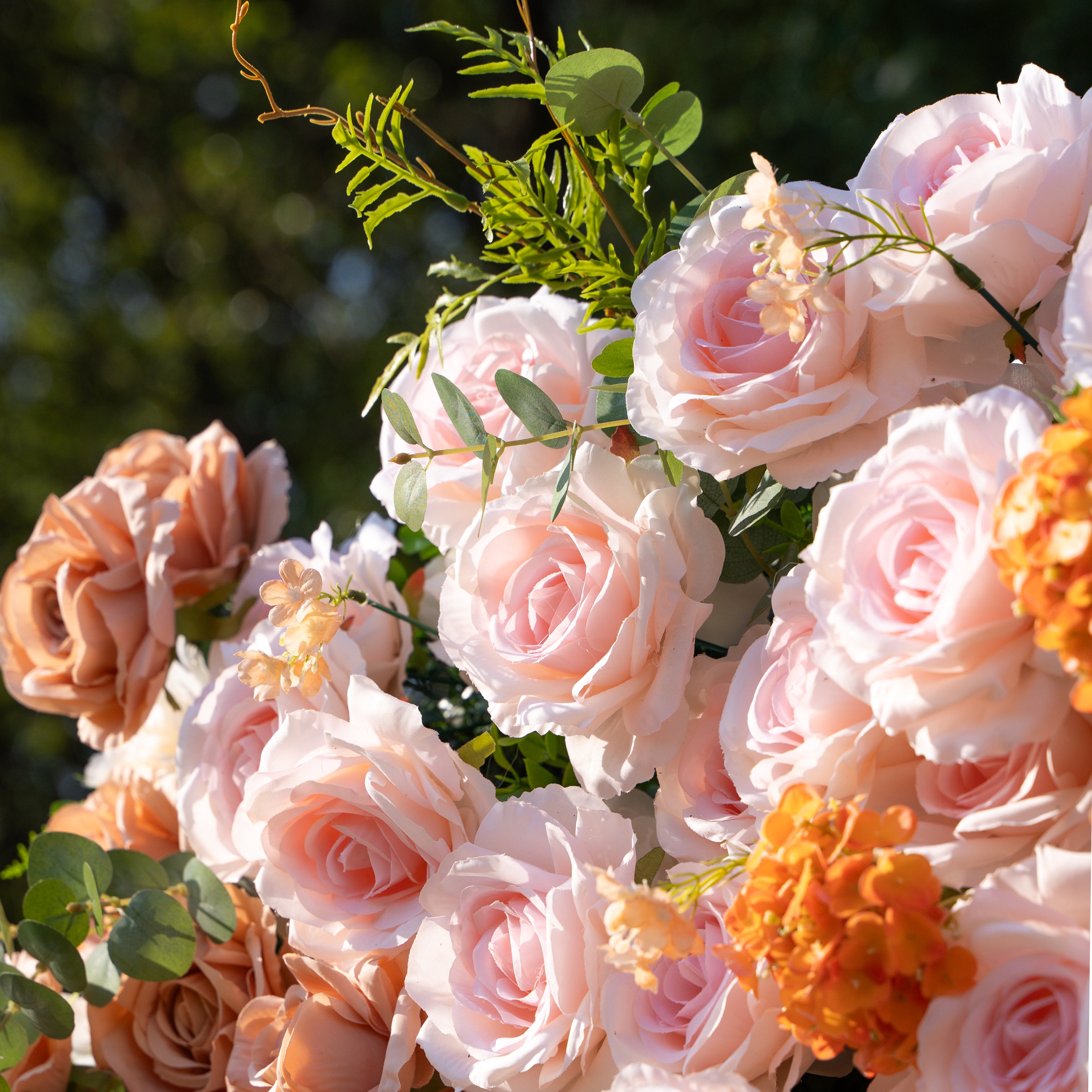 Belen：4D Fabric Artificial rolling up curtain flower wall