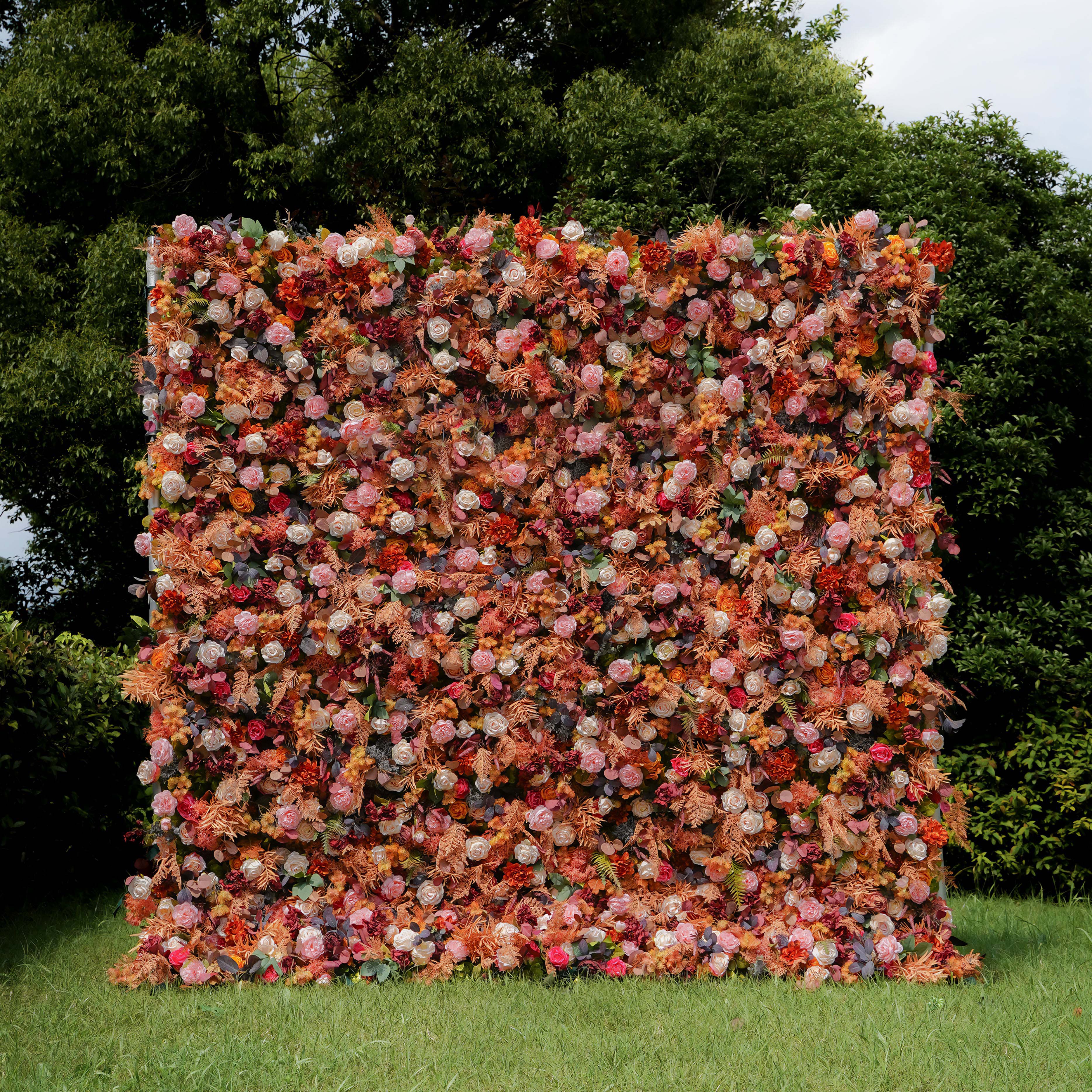 Caramel：7D Fabric Artificial rolling up curtain flower wall