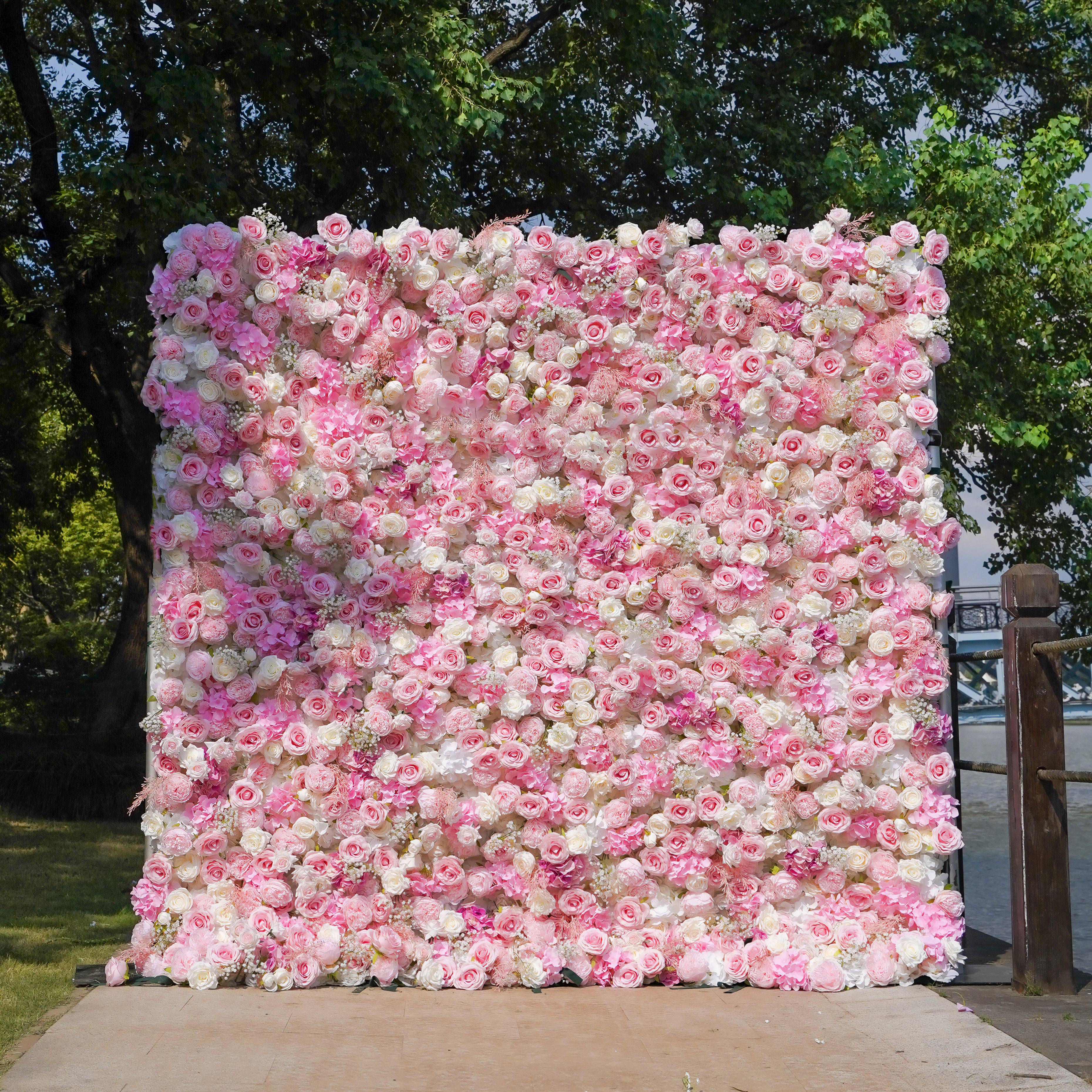 Charlotte：7D Fabric Artificial rolling up curtain flower wall