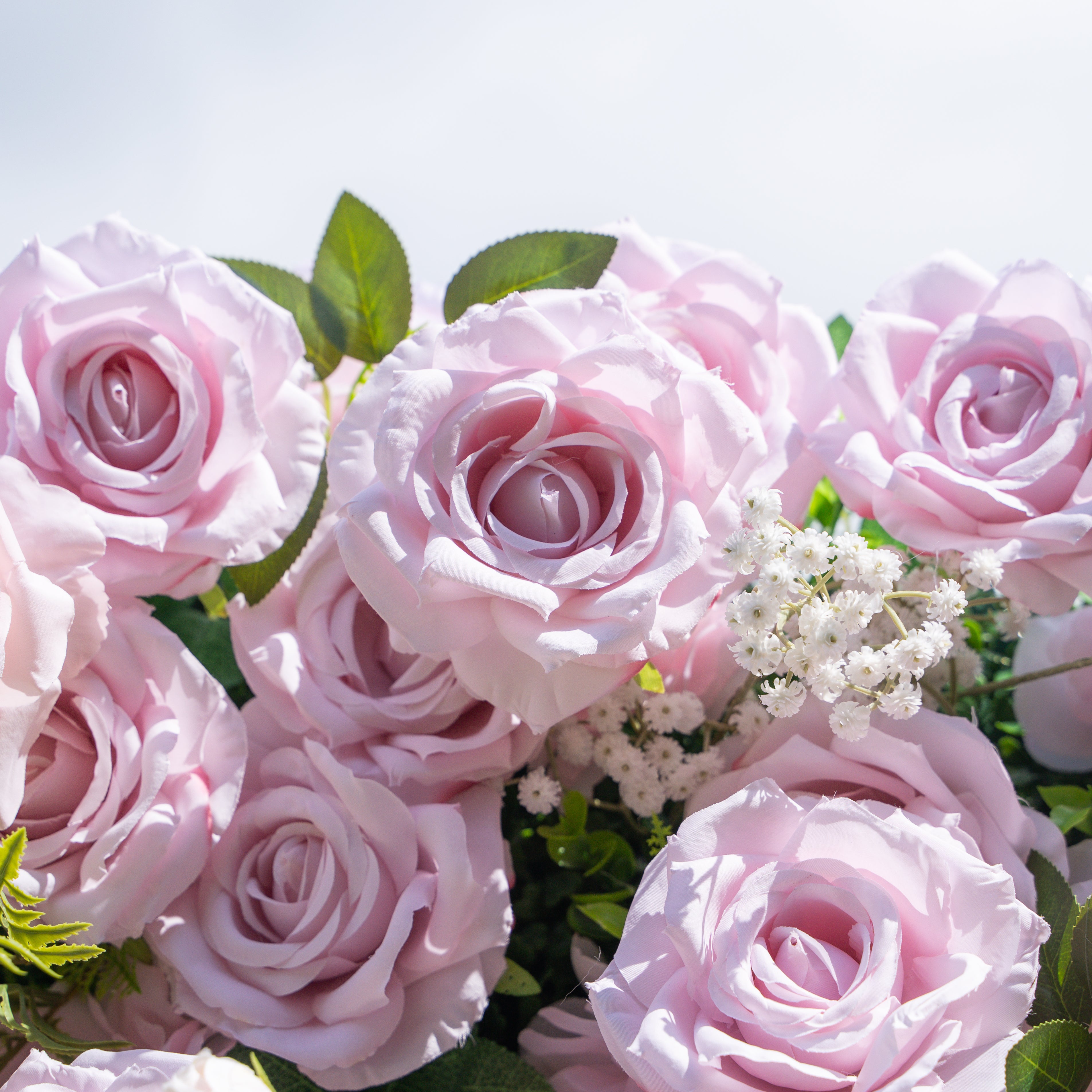 Cori：3D Fabric Artificial rolling up curtain flower wall