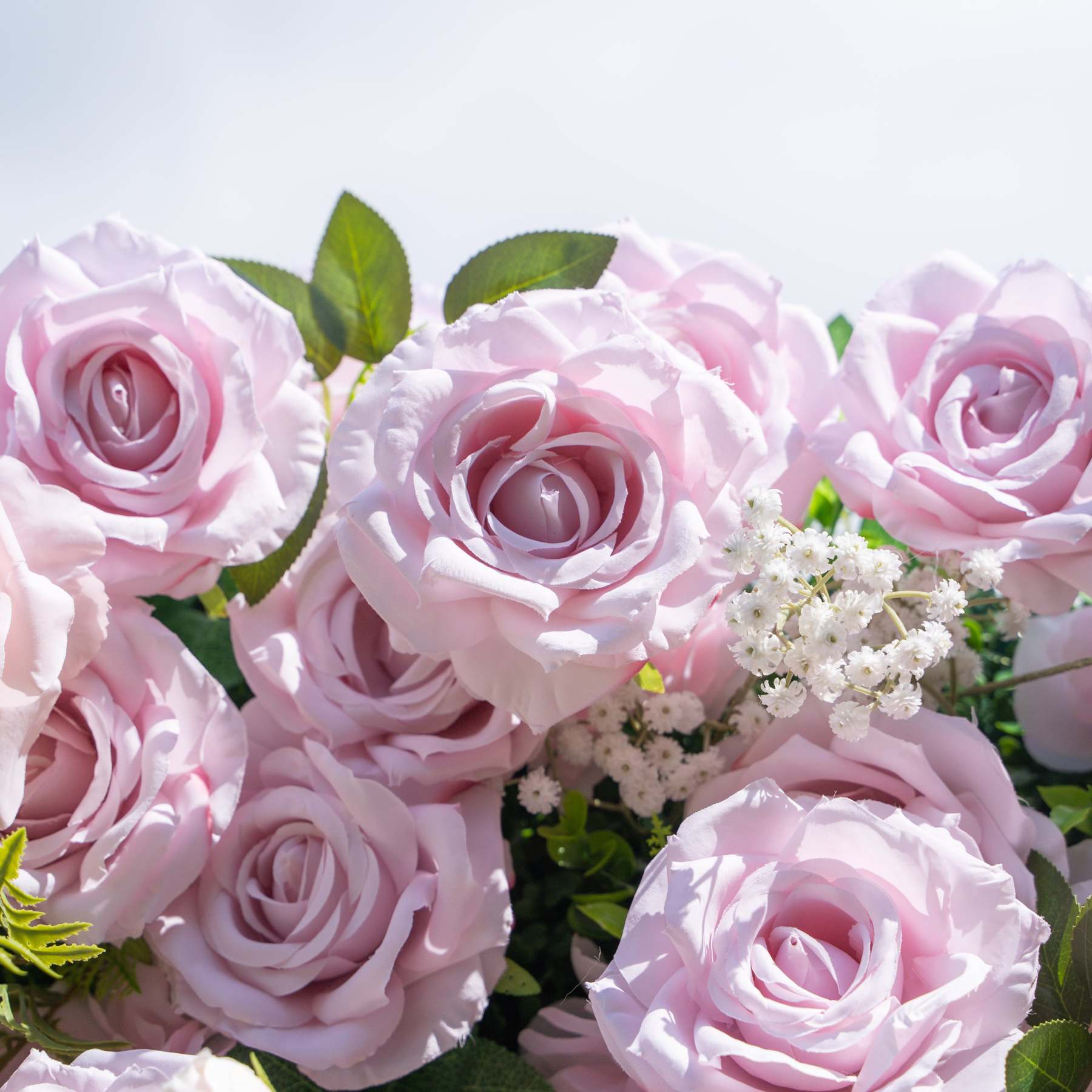 Cori：3D Fabric Artificial rolling up curtain flower wall