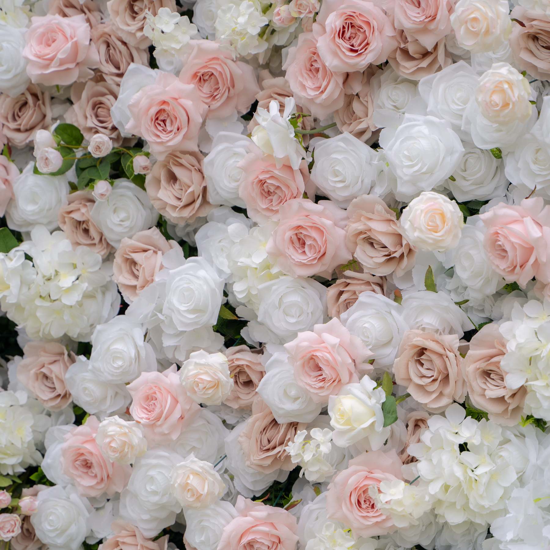 Khloe：4D Fabric Artificial rolling up curtain flower wall