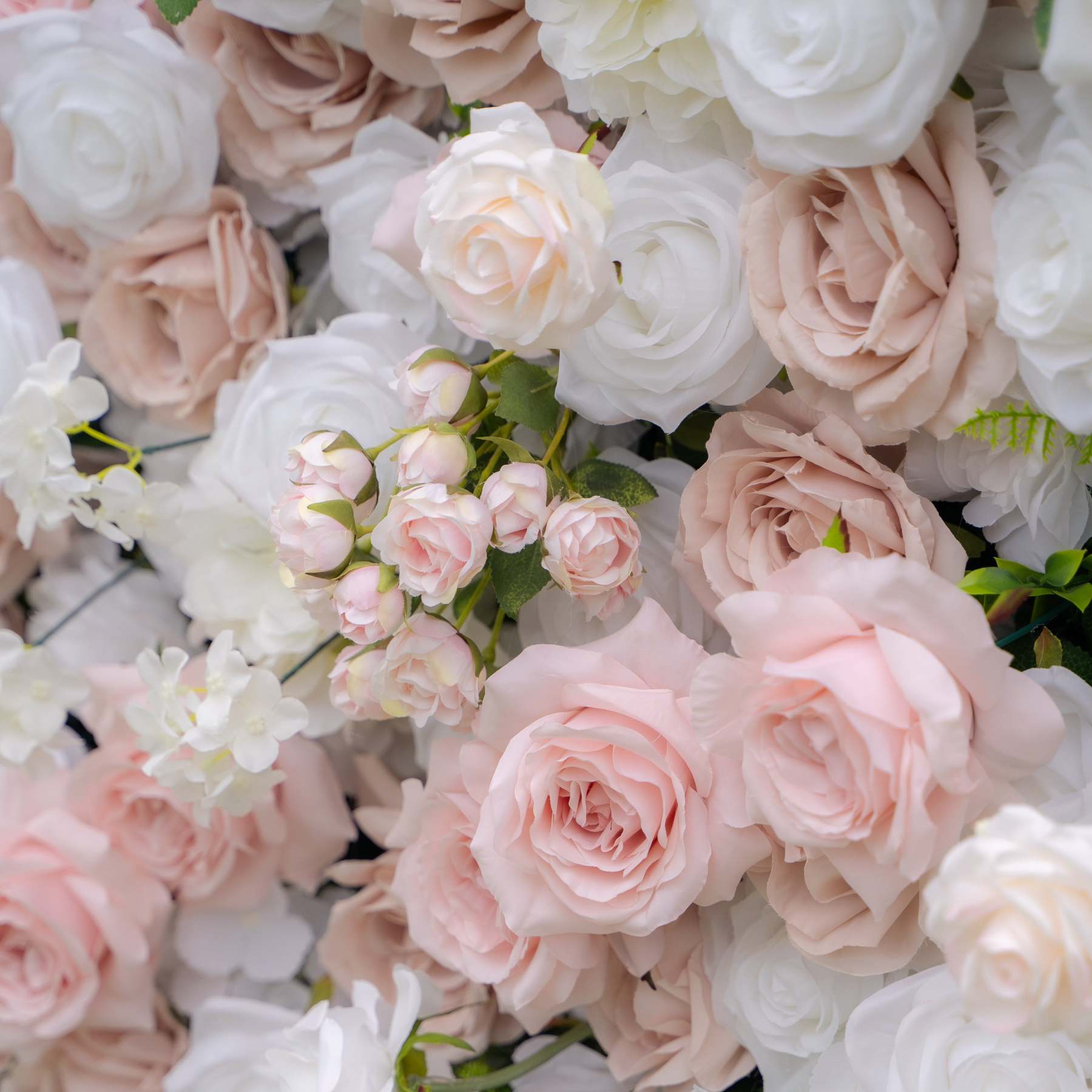 Khloe：4D Fabric Artificial rolling up curtain flower wall