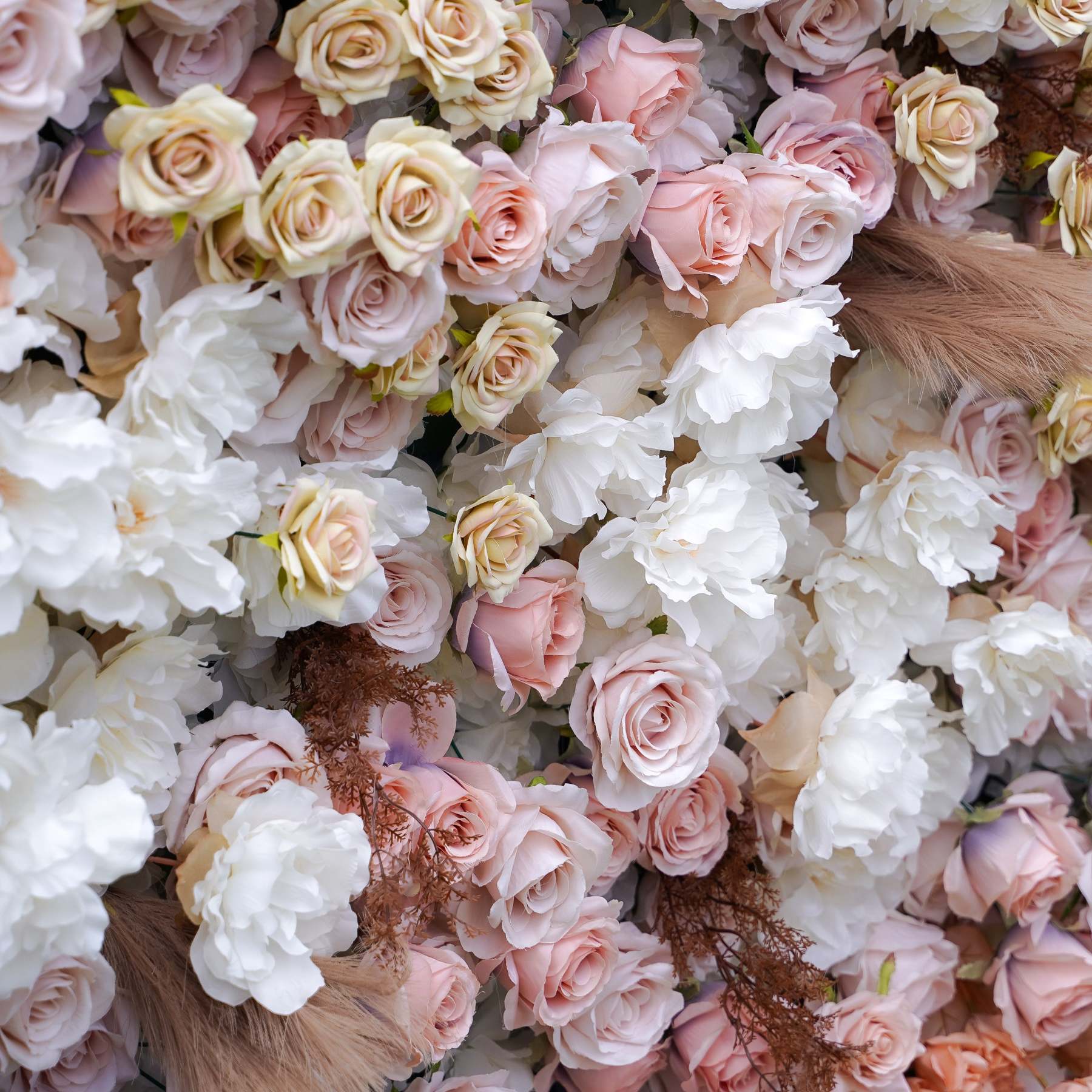 Matilda：7D Fabric Artificial rolling up curtain flower wall