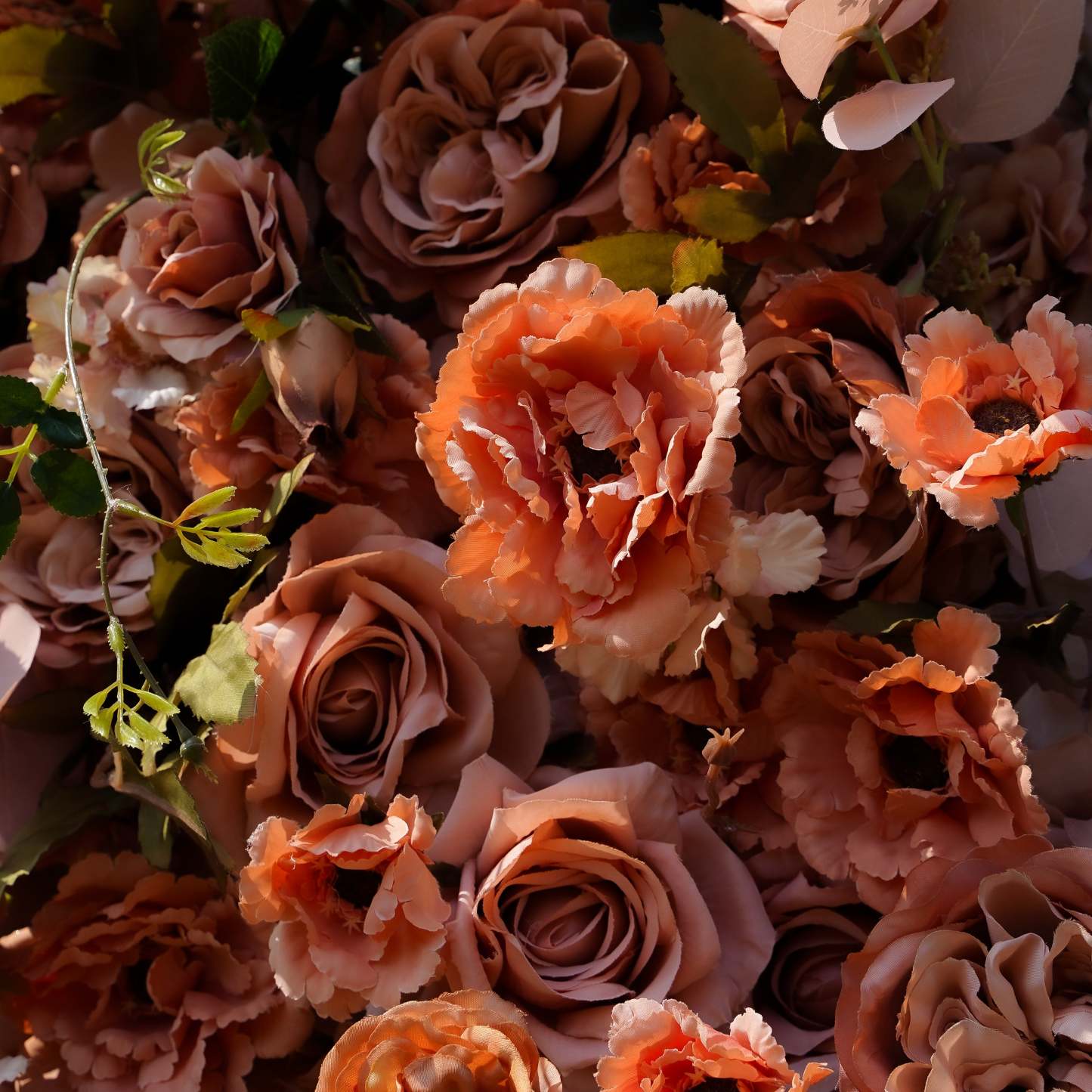 Maven：7D Fabric Artificial rolling up curtain flower wall