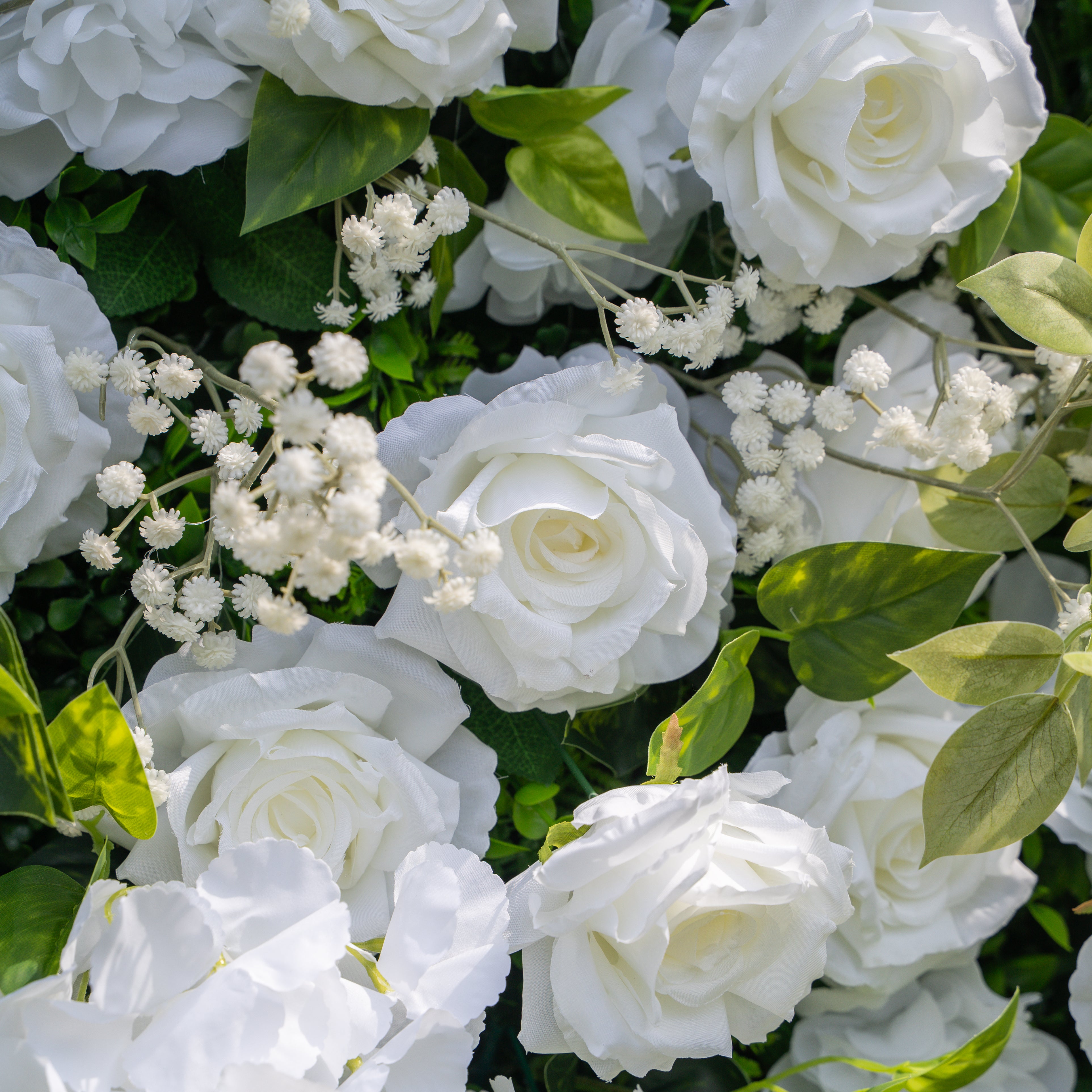 Sava：3D Fabric Artificial rolling up curtain flower wall