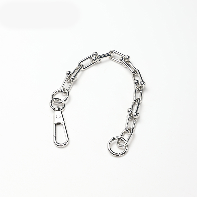 SADI Rose Bag, a classic and fashionable single-shoulder, crossbody and handheld small square bag. 