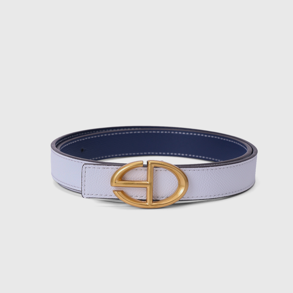 All-match and fashionable classic belt for ladies with an SD buckle. 