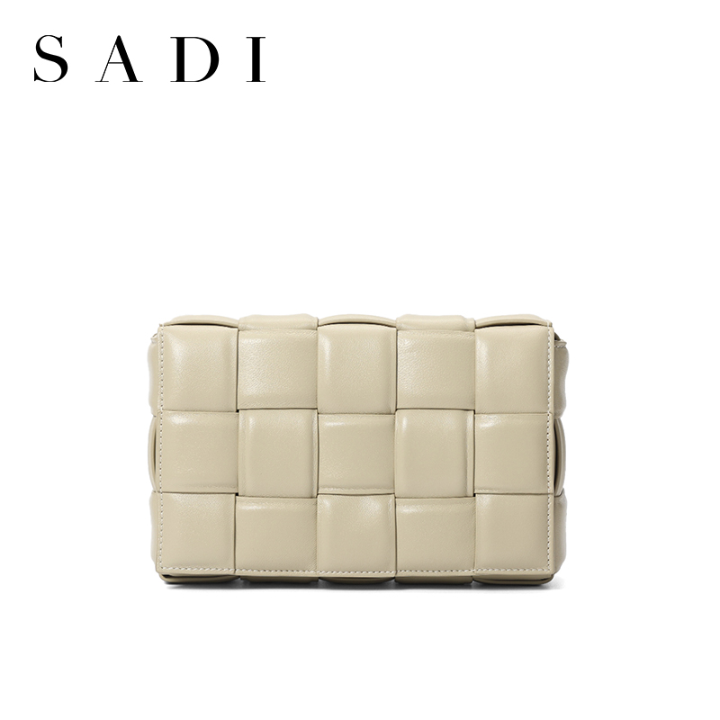 Classic sheepskin woven bag, an all-match and fashionable classic single-shoulder crossbody bag for ladies