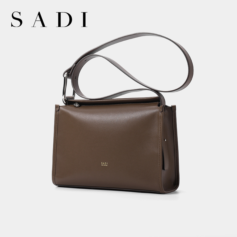 Versatile, stylish, classic, and slightly mature Hong Kong-style shoulder crossbody bag