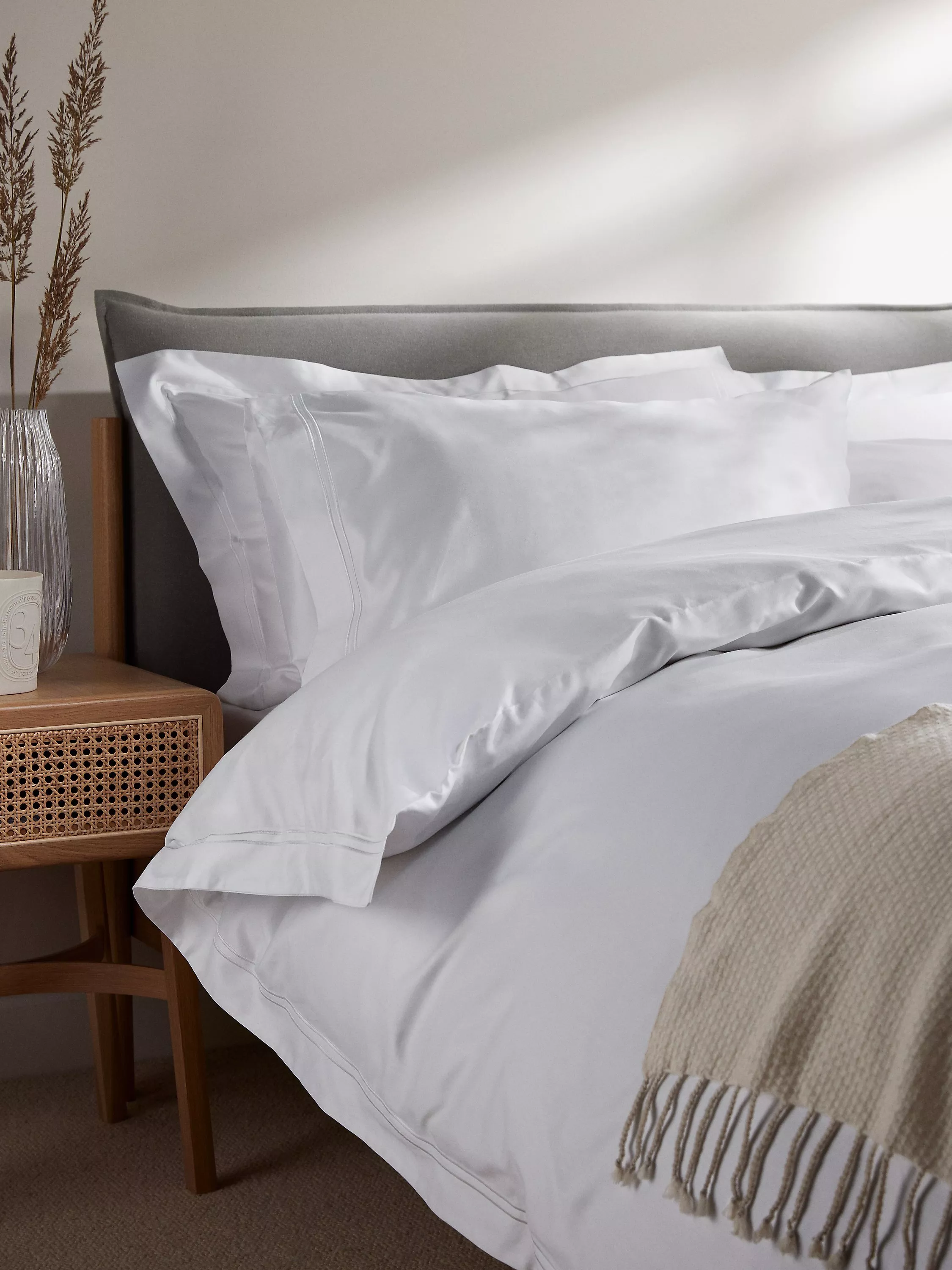 The Ultimate Collection Luxury Egyptian Cotton Sateen 1000 Thread Count Bedding, White