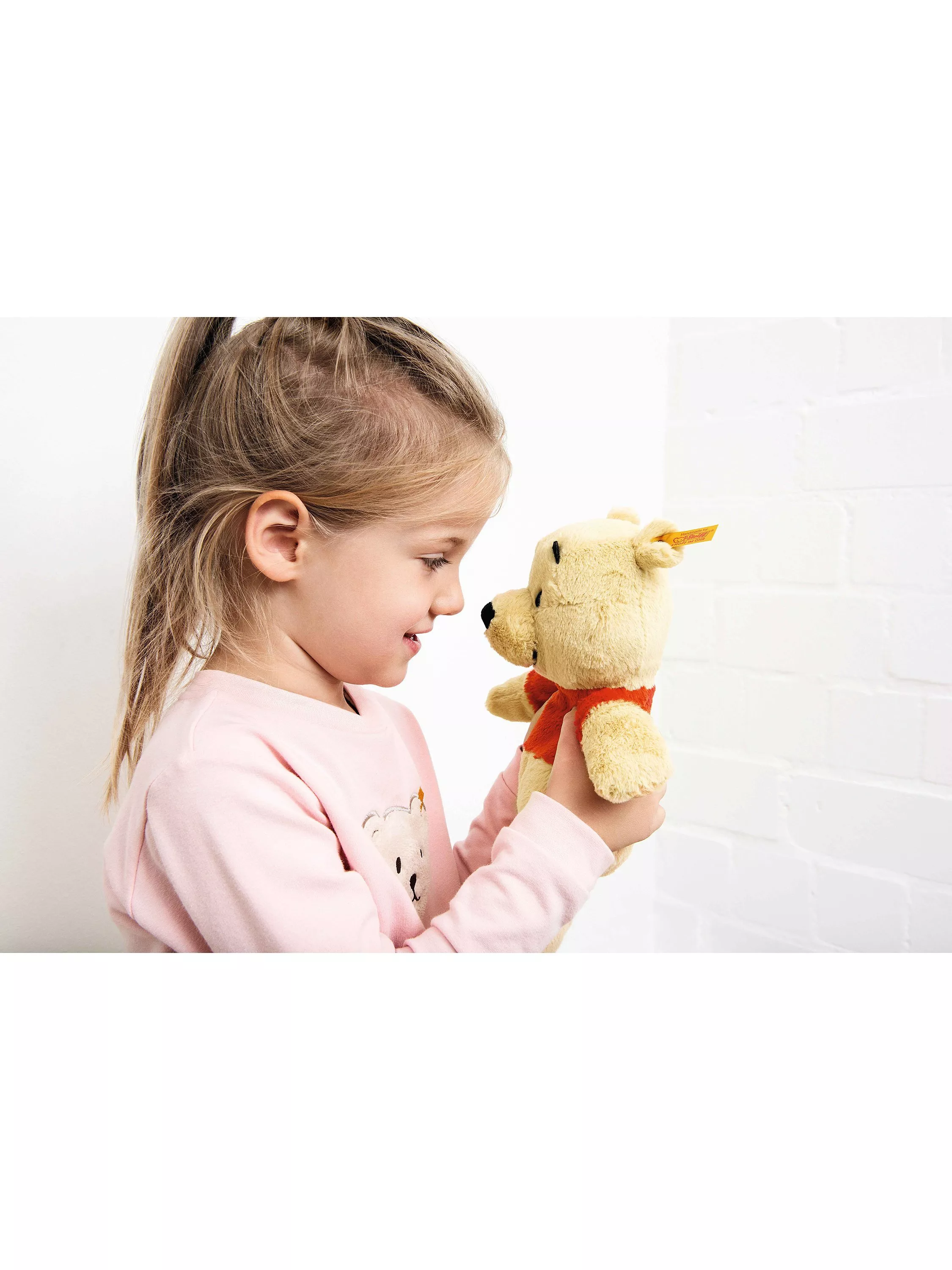 Soft Cuddly Friends Disney Winnie-the-Pooh Plush Soft Toy