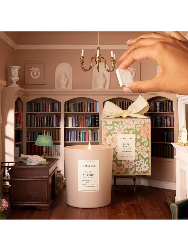 Special Edition Pomegranate Noir Scented Candle, 200g