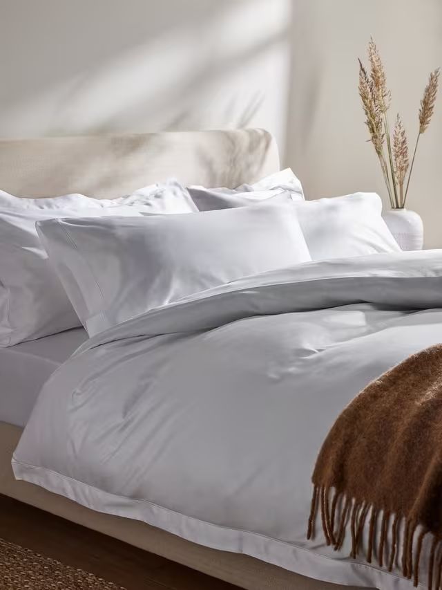 The Ultimate Collection Luxury Egyptian Cotton Sateen 800 Thread Count Extra Deep Fitted Sheet