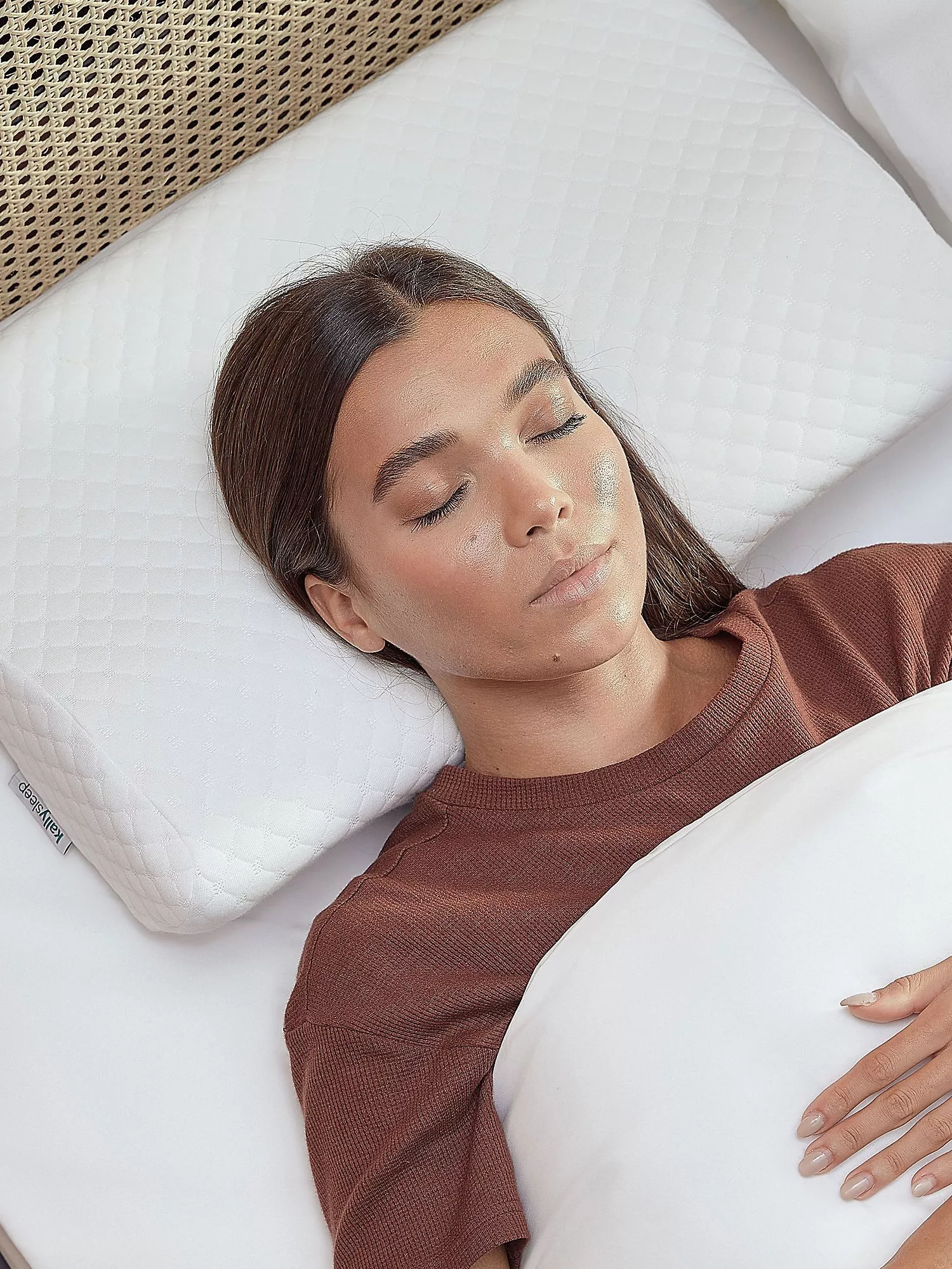 Neck Pain Pillow, Medium/Firm