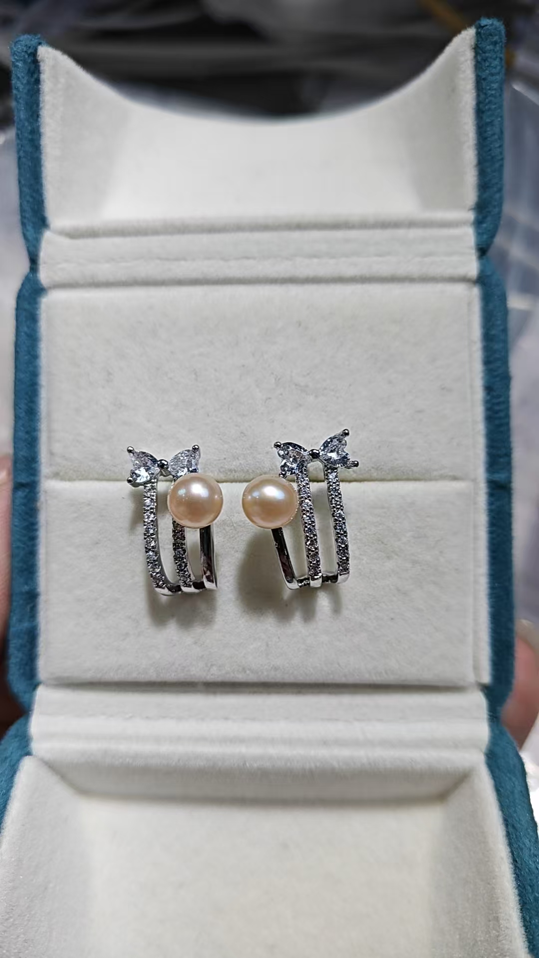 SYTK1140 6.5-7.5mm Nature Fresh Water Pearl Earrings