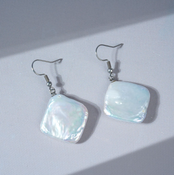 XYE212 19-20mm  Nature Fresh Water Pearl Earrings