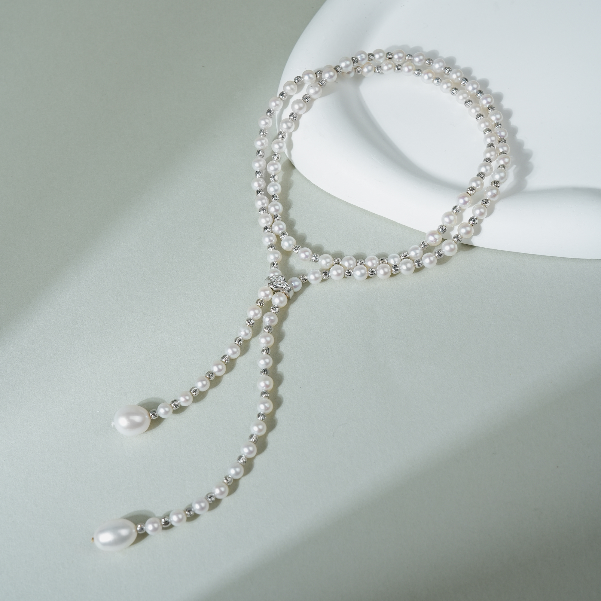 A567 pearl strand necklace