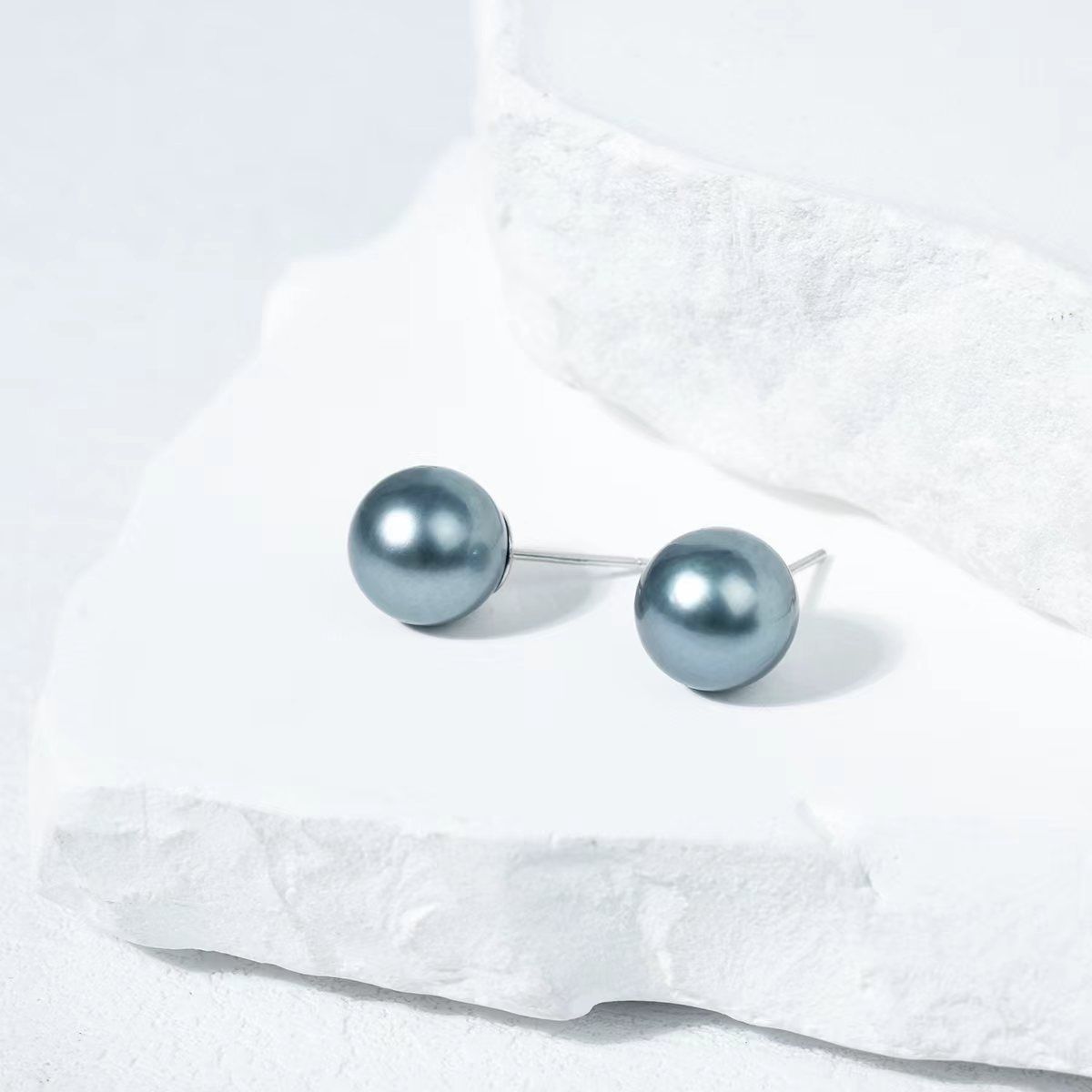 YTK236 salt water pearl earring