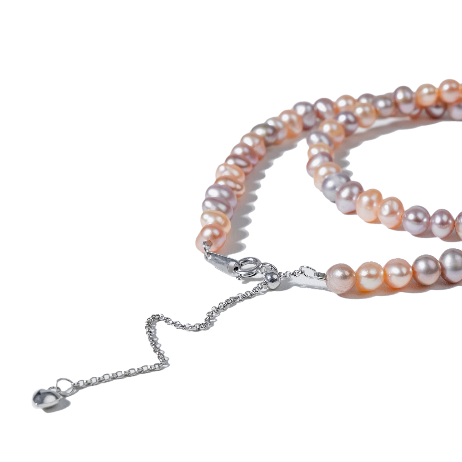 A051 pearl strand necklace