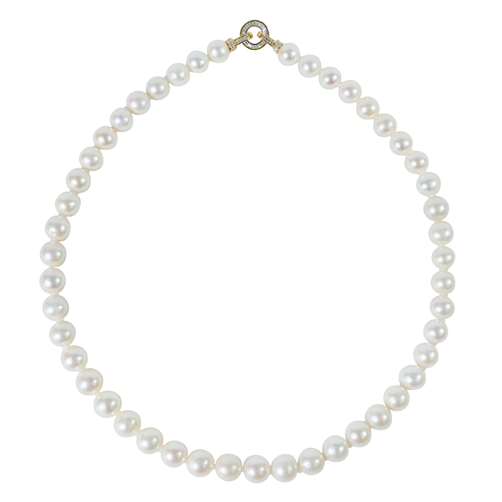 A060 pearl strand necklace