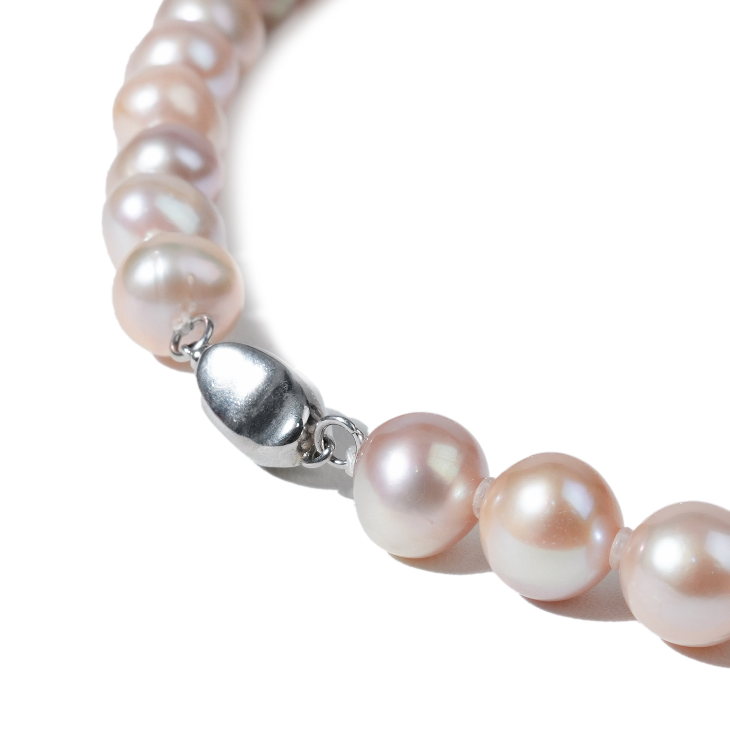 A233 pearl strand necklace