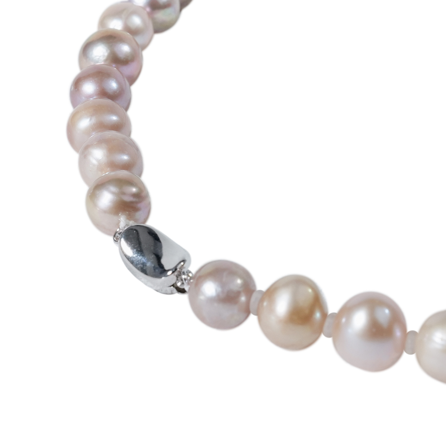 A504 pearl strand necklace